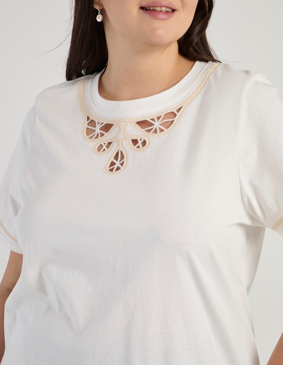 Playera manga corta cuello redondo para mujer 4