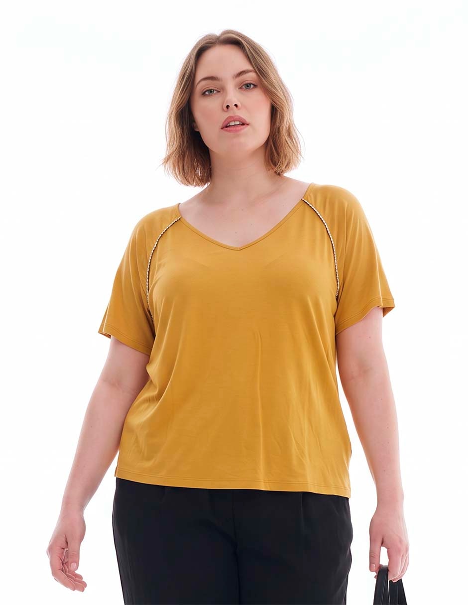 Playera manga corta cuello V para mujer Playera manga corta cuello V para mujer