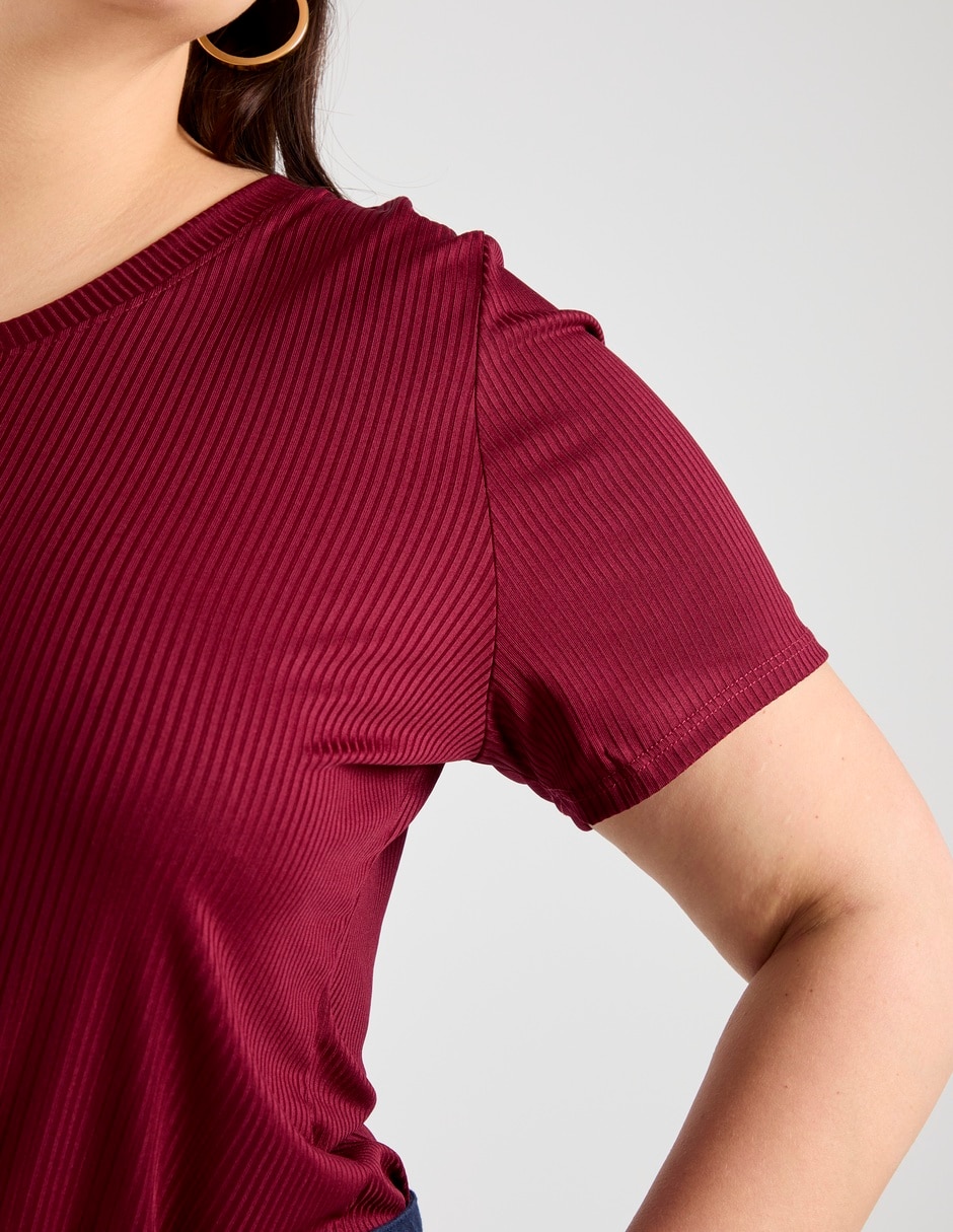 Playera manga corta cuello V para mujer 3
