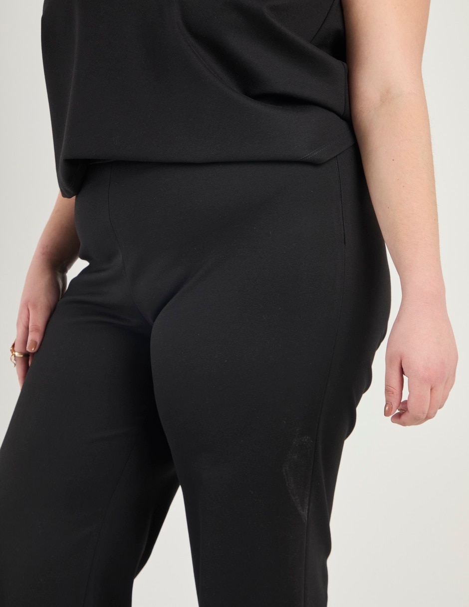 Pantalón amplio para mujer 9