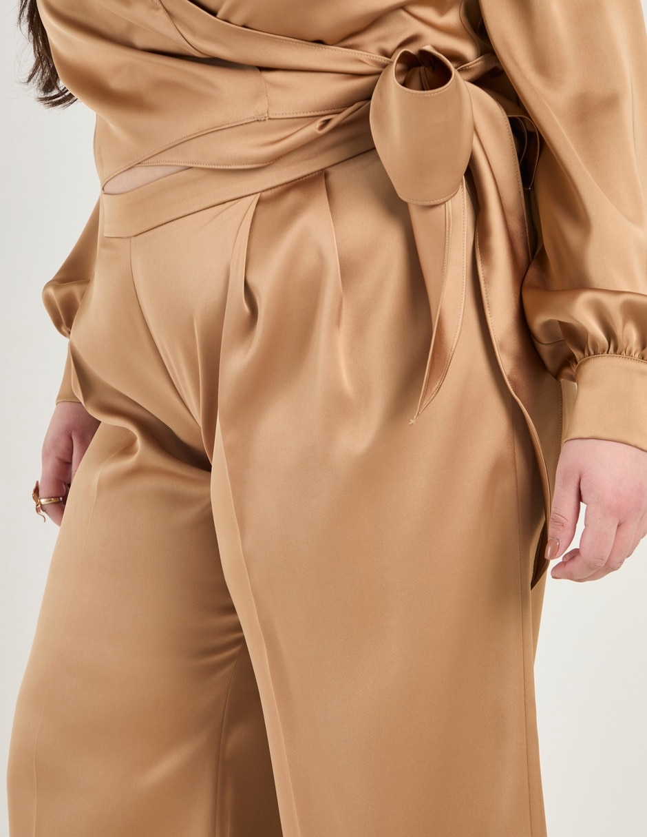 Pantalón amplio para mujer 9