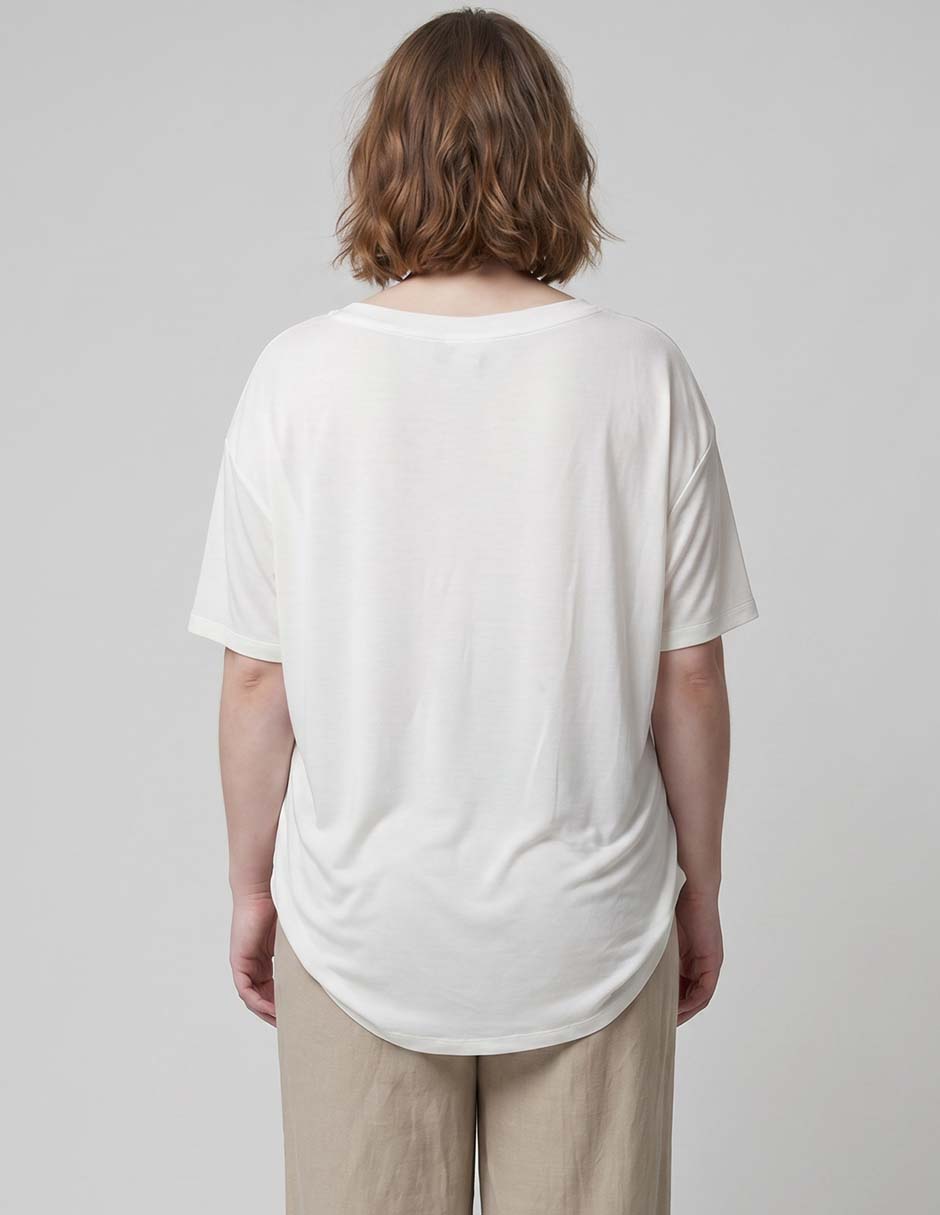Playera manga corta Lieb Plus cuello V para mujer
