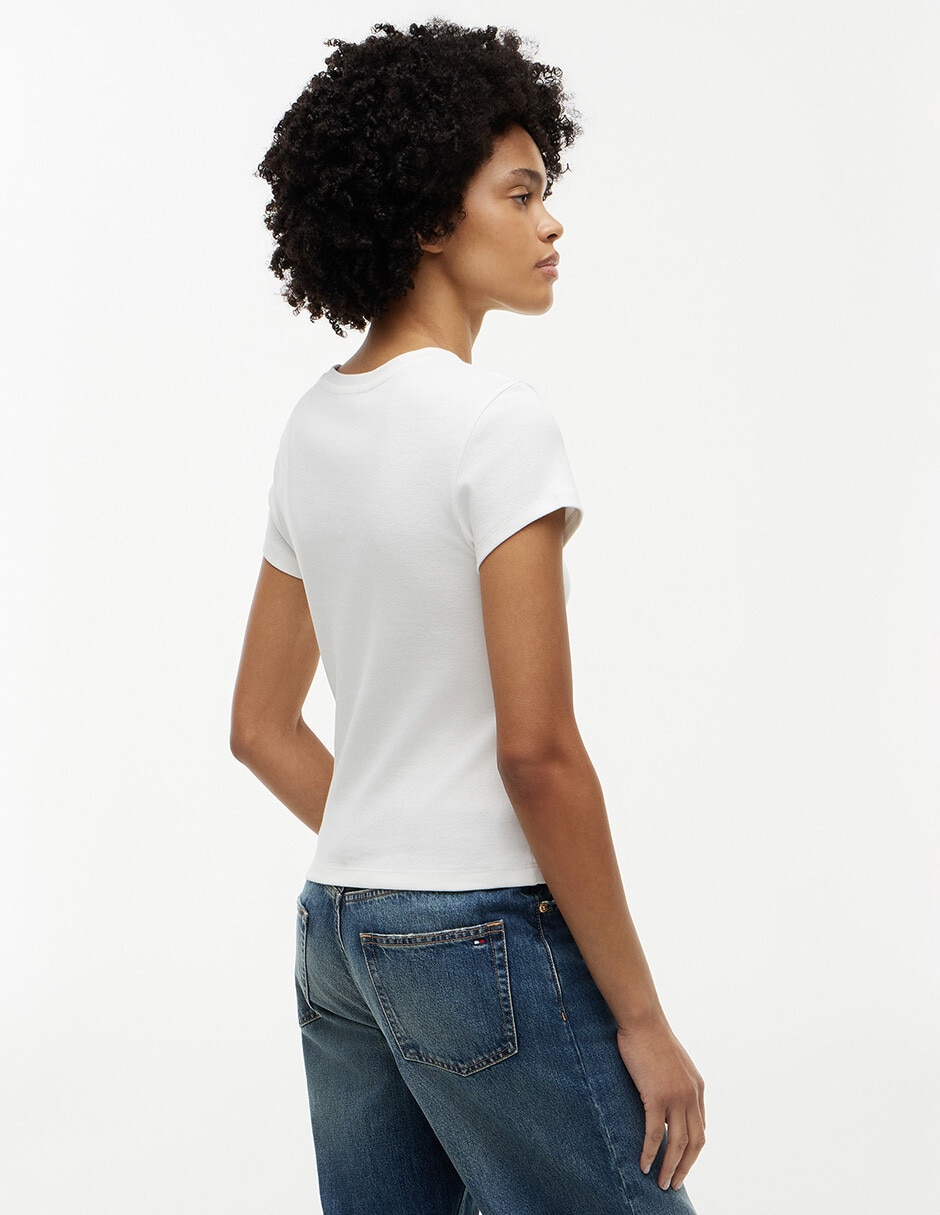 Playera manga corta cuello redondo para mujer 3