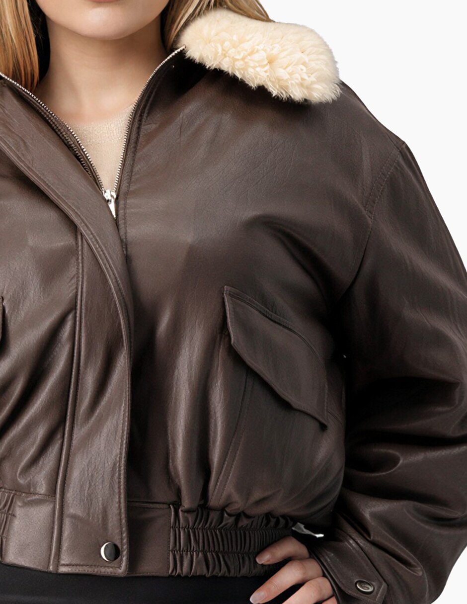 Chamarra acolchada para mujer 7